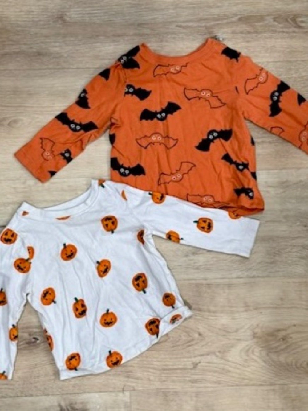 Old Navy 12-18M Toddler Fall Halloween Bat & Pumpkin Long-Sleeve Tops Set